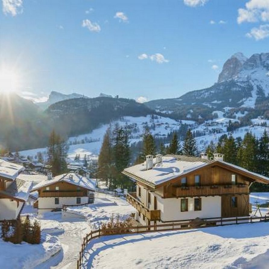 A unique Chalet with traditional feel with 6BDR