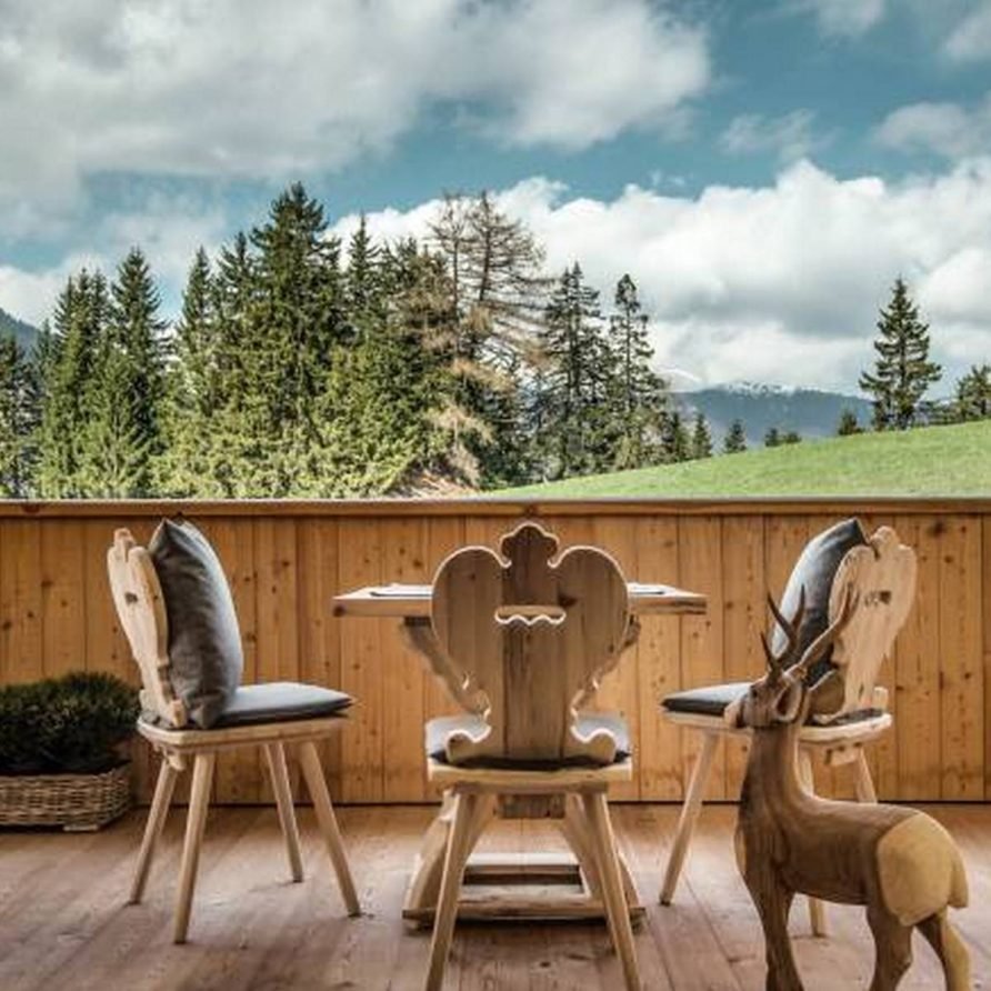 7BDR Superb Chalet with Jacuzzi and Sauna