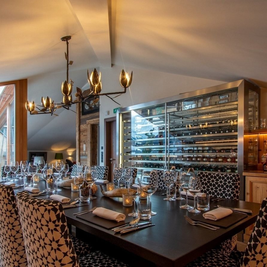 Modern Chalet with Swimming Pool & Sauna