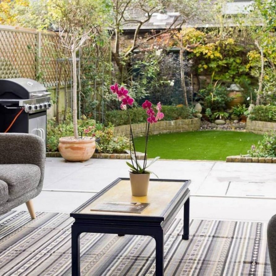 4BDR Cozy Holiday Home in London