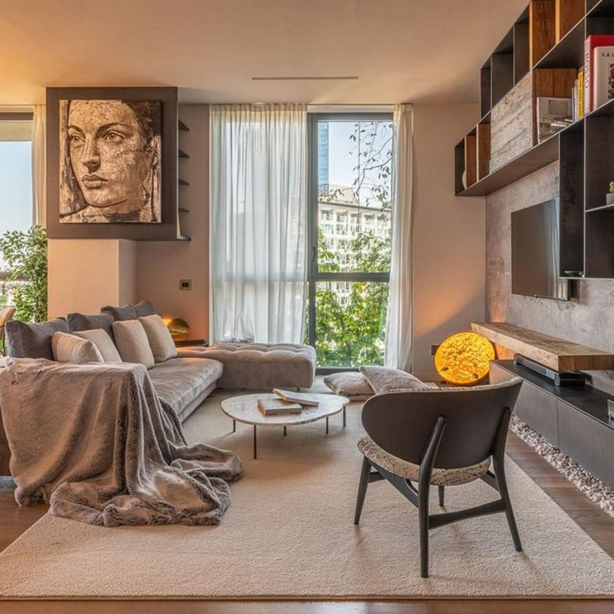 Bright and welcoming apartment with views in Milan